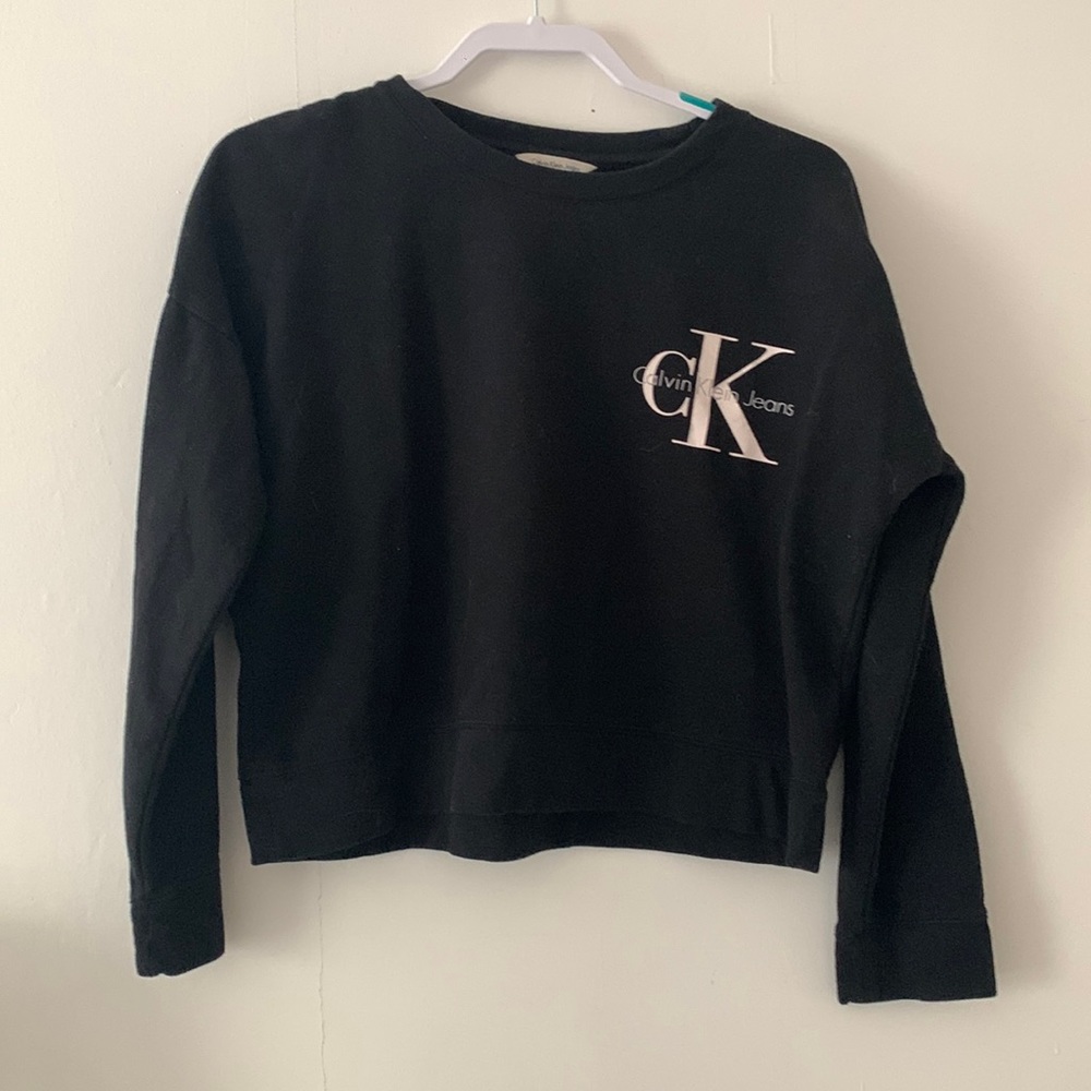 Cropped Calvin Klein Sweater Large